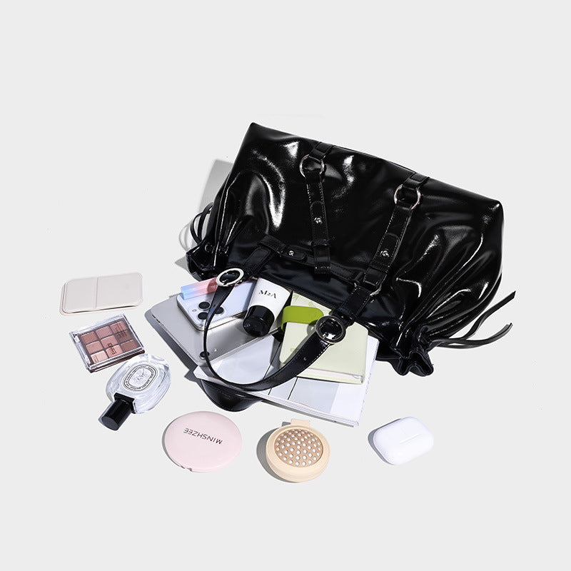 VINO NOIR - Oil Wax Leather Crossbody Bag